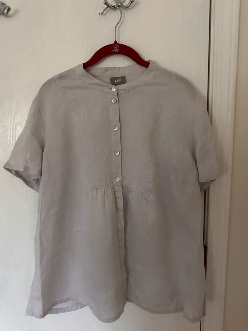 J. Jill Light Gray Short-Sleeve Button Front Blouse